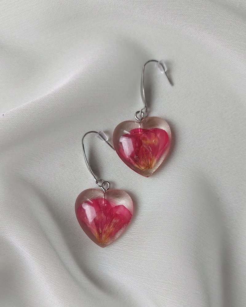 Naušnice simbol podrške