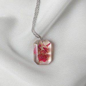 Ogrlica simbol podrške