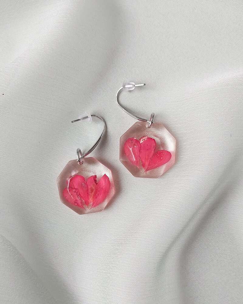 Naušnice simbol podrške