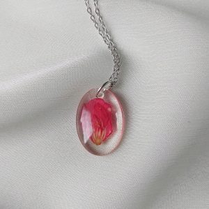 Ogrlica simbol podrške