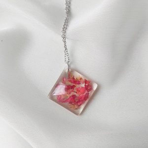 Ogrlica simbol podrške