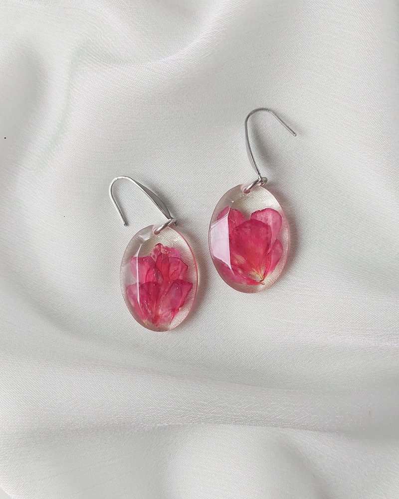 Naušnice simbol podrške