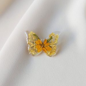 Broš leptirić simbol sreće