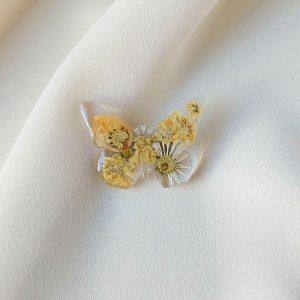 Broš leptirić simbol sreće