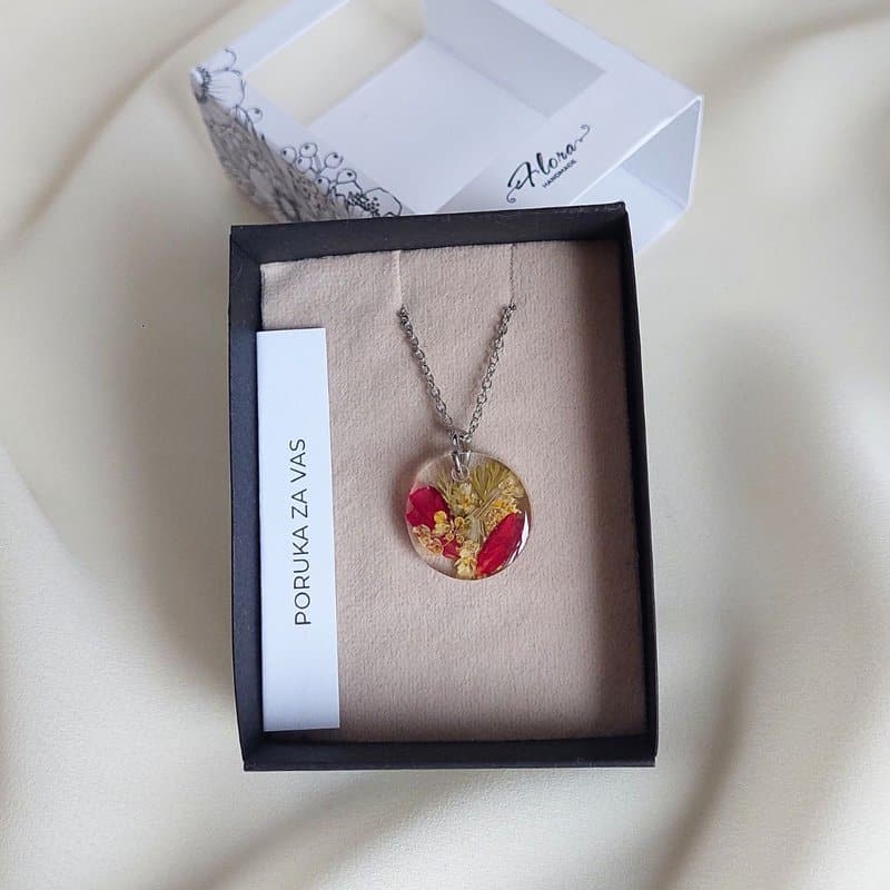 Ogrlica simbol snage