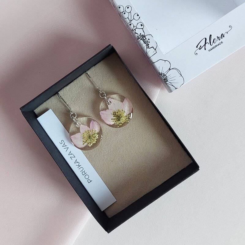 Naušnice simbol ljubavi