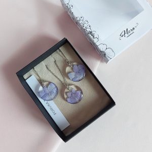 Set sa cvijetom kokotićem