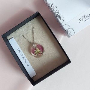 Ogrlica simbol ženstvenosti