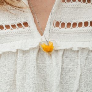 Ogrlica simbol podrške