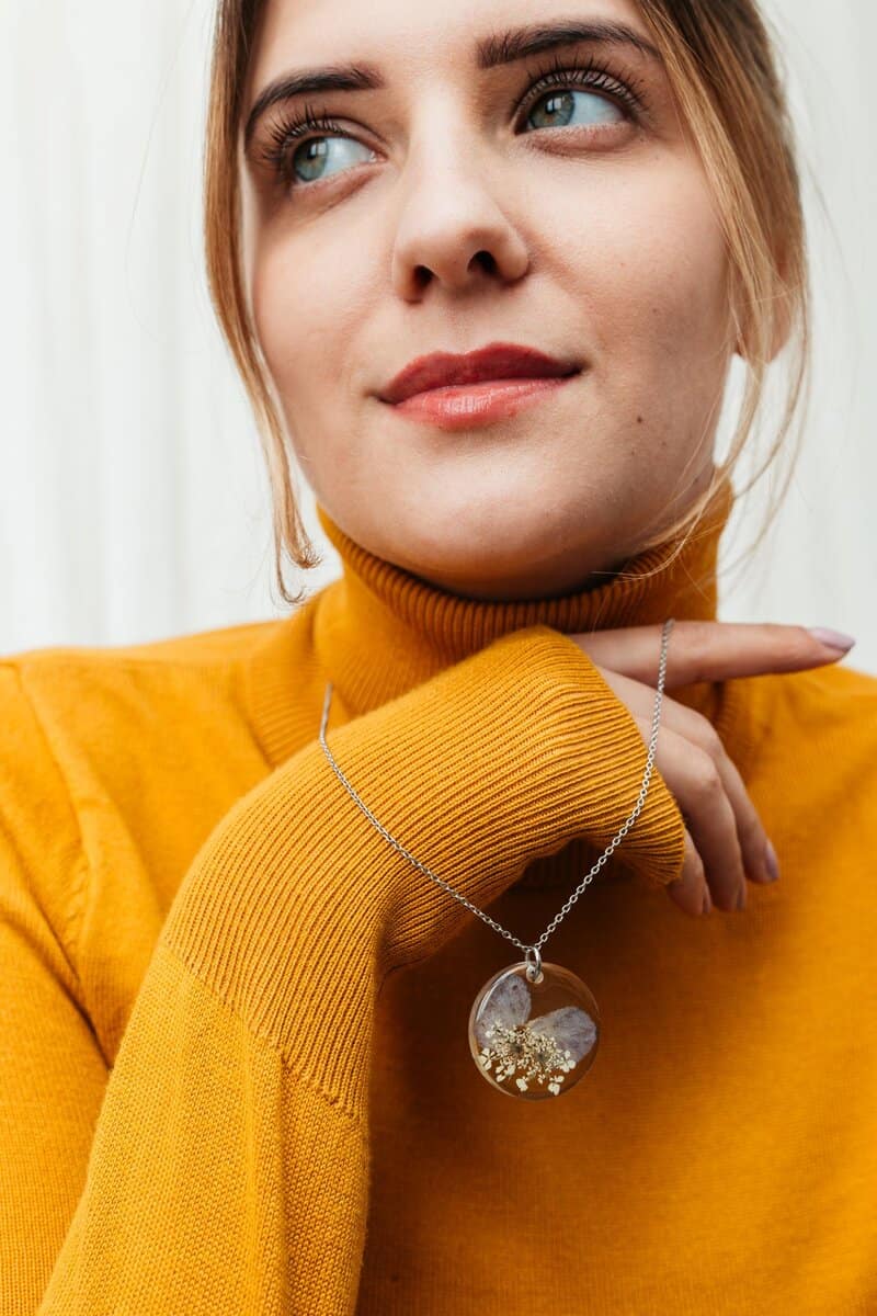 Ogrlica simbol ženstvenosti - Image 2