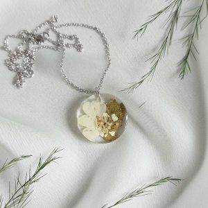 Ogrlica simbol iskrenosti