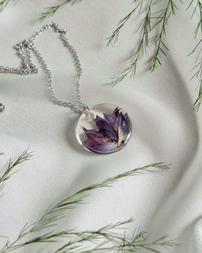 Ogrlica simbol upornosti