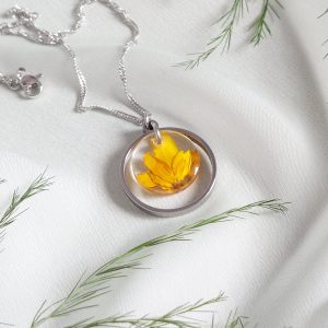 Ogrlica simbol podrške