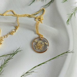 Ogrlica simbol ženstvenosti